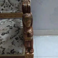 میز تلفن سلطنتی|میز تلفن|نیشابور, هفده شهریور|دیوار