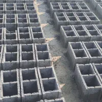 استاد کار بلوک زن