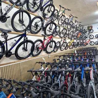 نمایشگاه دوچرخه های اصلی اورلورد ویوا 24 ماهه|دوچرخه، اسکیت، اسکوتر|نجفآباد, |دیوار