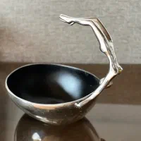 ظرف آنتیک طرح زن