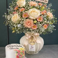 روز مادر مبارک دسته گل باکس گل طبیعی