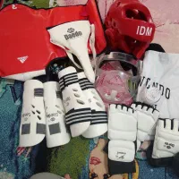 لباس تکواندو و تجهیزات کامل