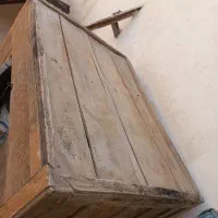 فروش گنجه قدیمی چوبی متعلق به سال ۱۳۲۰|کلکسیون اشیاء عتیقه|مشکیندشت, |دیوار