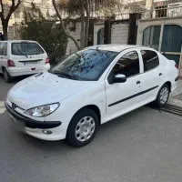 پژو 206 صندوقدار