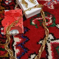 دورگردن و گوشواره مصنوعی