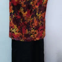 لباس مجلسی زنانه|لباس|شیراز, شیشه‌گری|دیوار