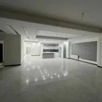 ۳ طبقه/ نوساز/ فول امکانات /آسانسور/سنددار