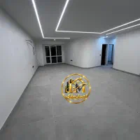 احسان ملک/ دفتر کار در شان پزشکان و شرکتهای معتبر