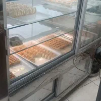 یک عدد یخچال خوابیده قنادی پنج طبقه دو متری