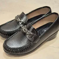 فروش کفش اسپورت و کالج  زنانه