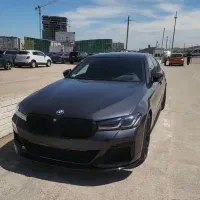 BMW540i