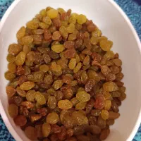 کشمش طلایی و درجه یک