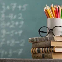 مشاور تحصیلی و تدریس ریاضی و شیمی