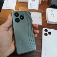 vocal v0 core 32/4 نو به همراه قاب و گلس و شارژر|موبایل|تهران, دروازه شمیران|دیوار