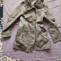 کافشن و هودی لی