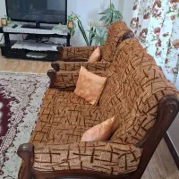 یک دست مبل شش نفره همراه میزعسلی