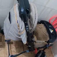 کالسکه نوزاد درحدنو