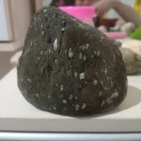 سلام چند عدد سنگ مشکوک به شهاب سنگ|کلکسیون اشیاء عتیقه|سیمین شهر, |دیوار