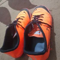 کفش چمن|تجهیزات ورزشی|یاسوج, |دیوار