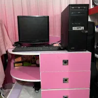 میز کامپیوتر صورتی