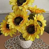 گل و گلدان و مجسمه تزیینی
