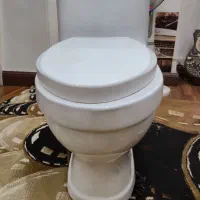 توالت فرنگی کاملا سالم