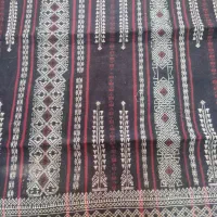 گلیم دست بافت کار شده با مروارید