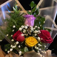 ۴شاخه گل طبیعی