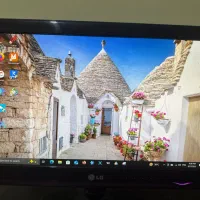 کیس و مانیتور سالم و تمیز