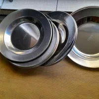 ظروف استیل نو و درحد نو دو دست خورش و ۶تا برای پلو