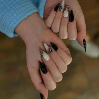 خدمات تخصصی ناخن