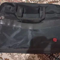 یک عدد کیف دانشجویی