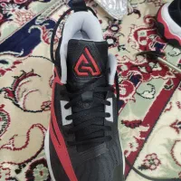 کفش|کیف، کفش، کمربند|لالجین, |دیوار