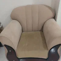 مبل تکی و یک دونفره تمیز ومناسب، نیم‌ست