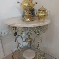 میز تلفن  میز خاطره برنجی وسماور وقوری