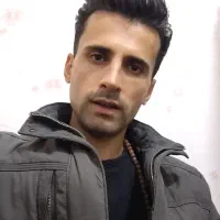 زبان انگلیسی و فرانسه خصوصی حضوری و آنلاین