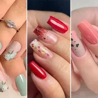 ناخن کار کاربلد و مشتری دار