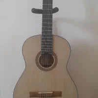 گیتار و سنتور