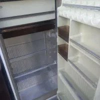 یخچال|یخچال و فریزر|شیراز, گل سرخ|دیوار