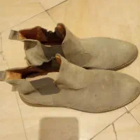 یک جفت کفش نیم پوتین