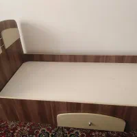 تختخواب تک نفره چوبی|تخت و سرویس خواب|قم, دورشهر|دیوار