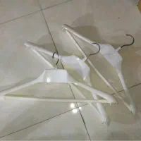 چوب لباسی سفید و مشکی پلاستیکی نو