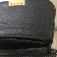 کیف|کیف، کفش، کمربند|سبزوار, قصبه شرقی|دیوار