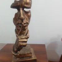 تندیس سکوت