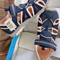 کفش و صندل آبنوردی و طبیعت گردی