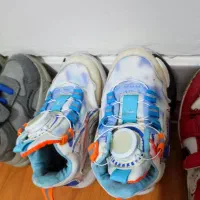 تعدادی کفش پسرانه در حد نو|کفش و لباس بچه|تهران, شهرک زینبیه|دیوار