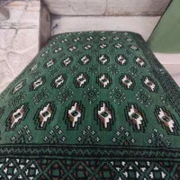 یک جفت پشتی سالم به همراه ۲ میز باهم 500|پشتی|کرج, شهرک بنفشه|دیوار