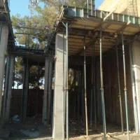 کار در حال اجرا...اجرای صفر تا صد اسکله بتنی
