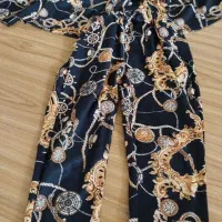 تعدادی لباس بچگونه در حد نو همه خارجی