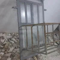 پنجره سالم همراه باشیشه و جاکولری کامل نو
